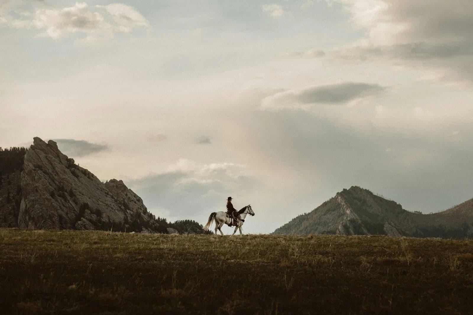 Horseback trekking in the mountains