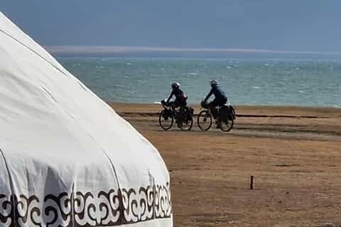 Bishkek: 6-day Nomad Life private tour with meals and guide