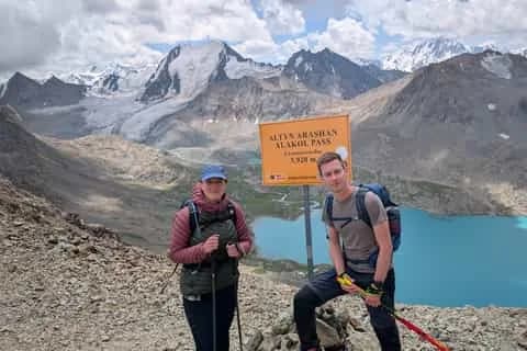 7-Day Kyrgyzstan Grand Tour: Lakes, Yurts & the Tian Shan
