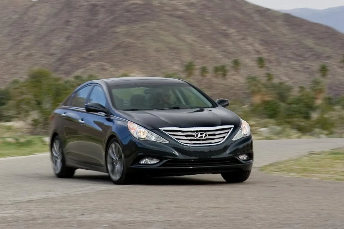 Airport transfer by Ventura Tours Central Asia, arrival/depart.