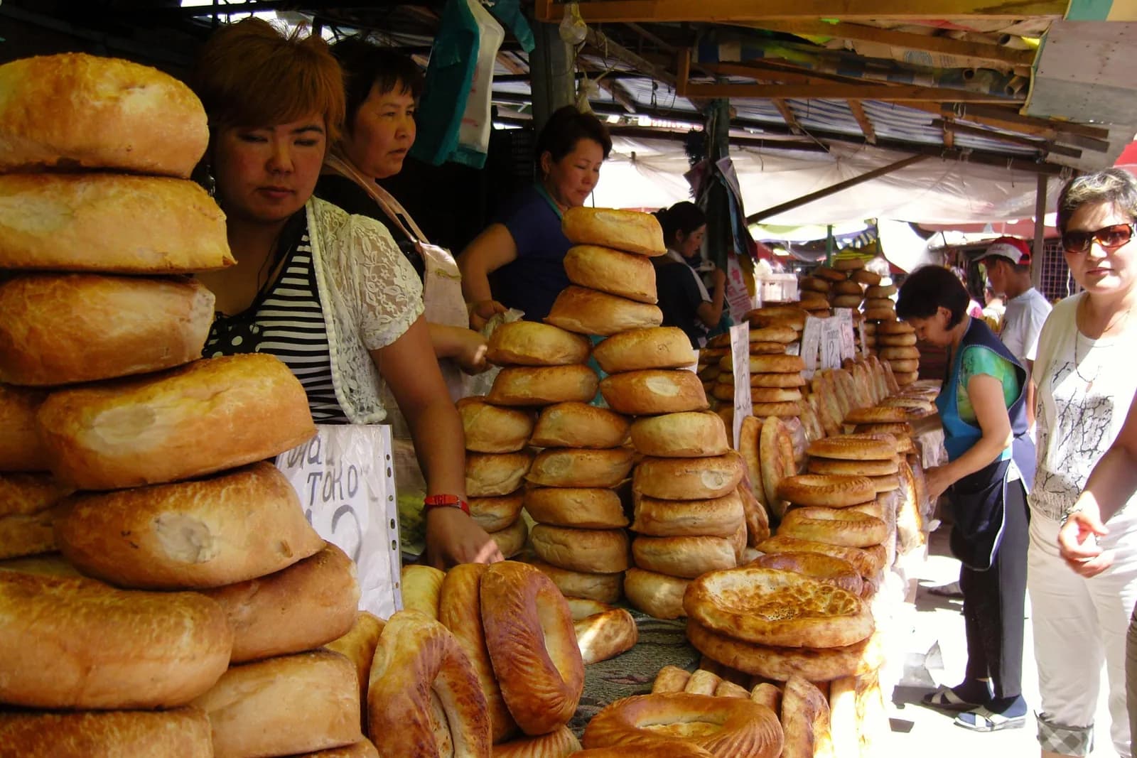 8 Day Tour in Nomadic Life of Kyrgyzstan