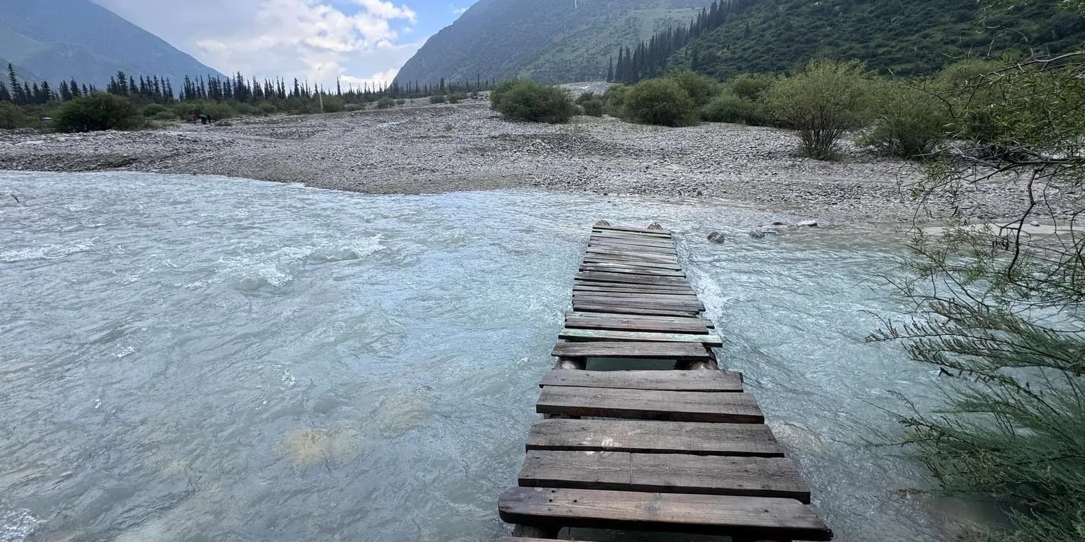 Kyrgyzstan in Autumn: The Shoulder-Season Sweet Spot