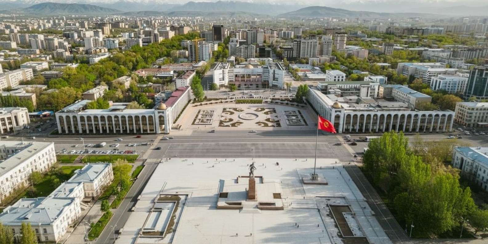 Almaty: Bishkek Private Cross-Border Day Tour