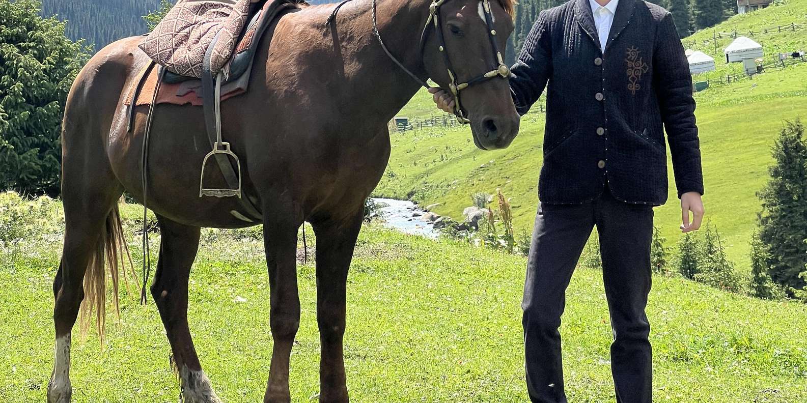 Kel-Suu Lake 5-Day Horse Expedition