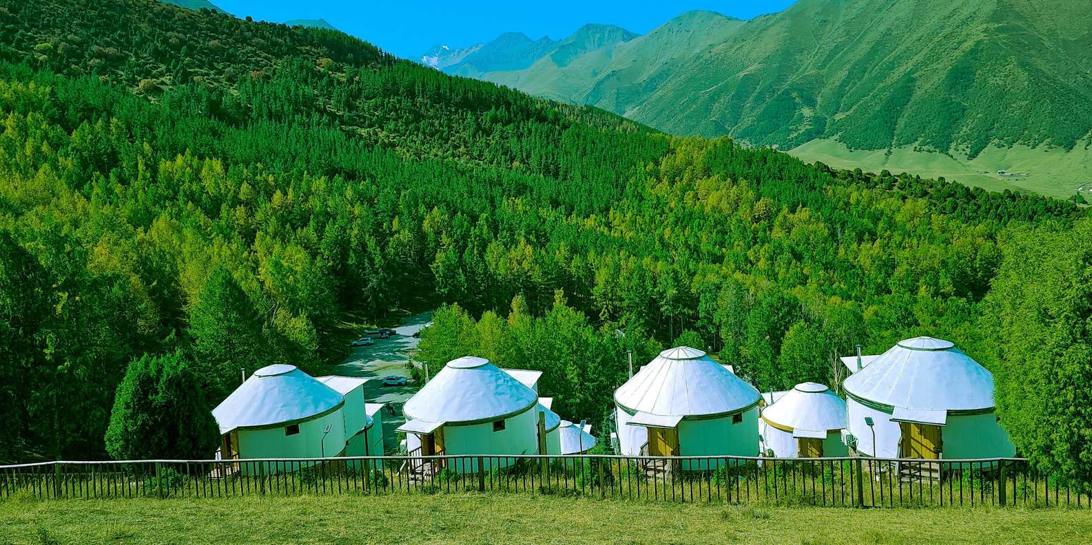 Two Gorges, One Day: Explore Ala-Archa & Chunkurchak