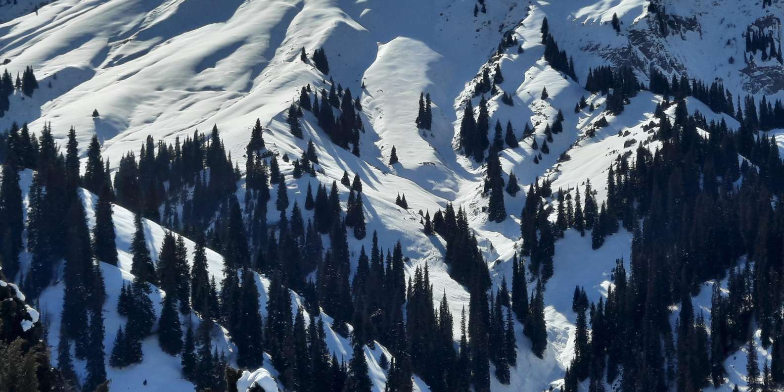 Ski touring in Kyrgyzstan at Jyrgalan Valley