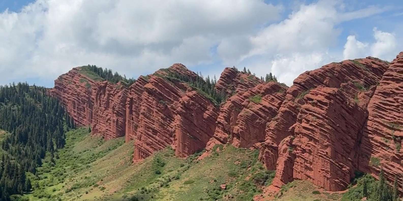Bishkek: Jeti-Oguz, Skazka Canyon, & Eagle Show Tour